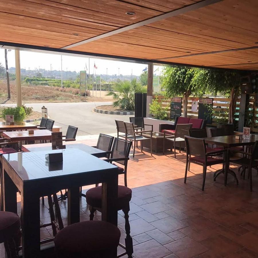 Terrazza Suites Paphos Exteriör bild