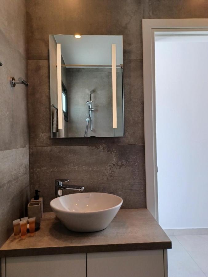 Terrazza Suites Paphos Exteriör bild