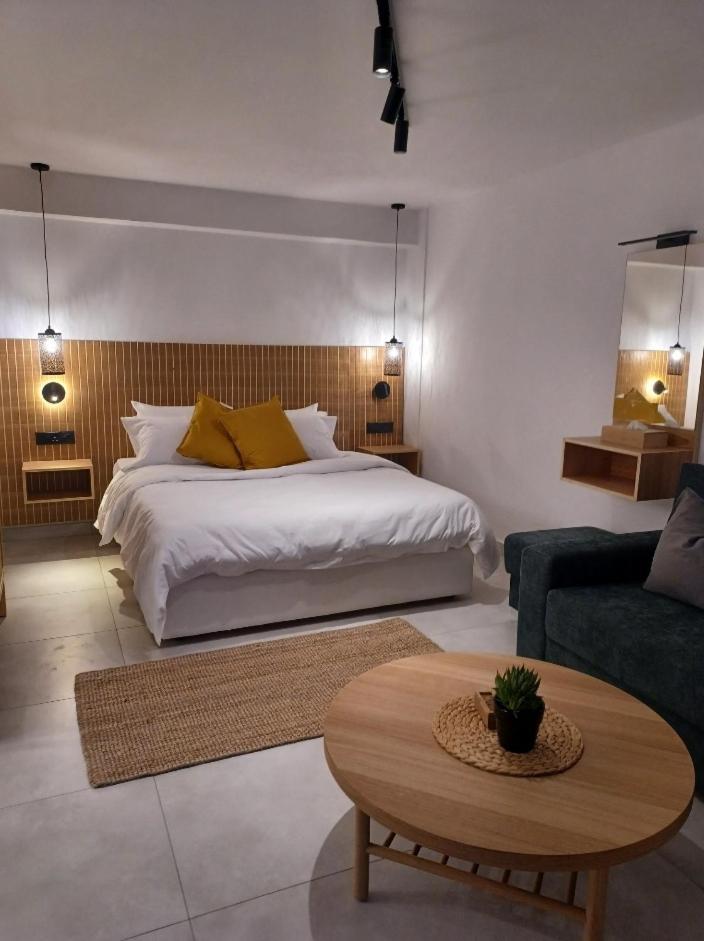 Terrazza Suites Paphos Exteriör bild