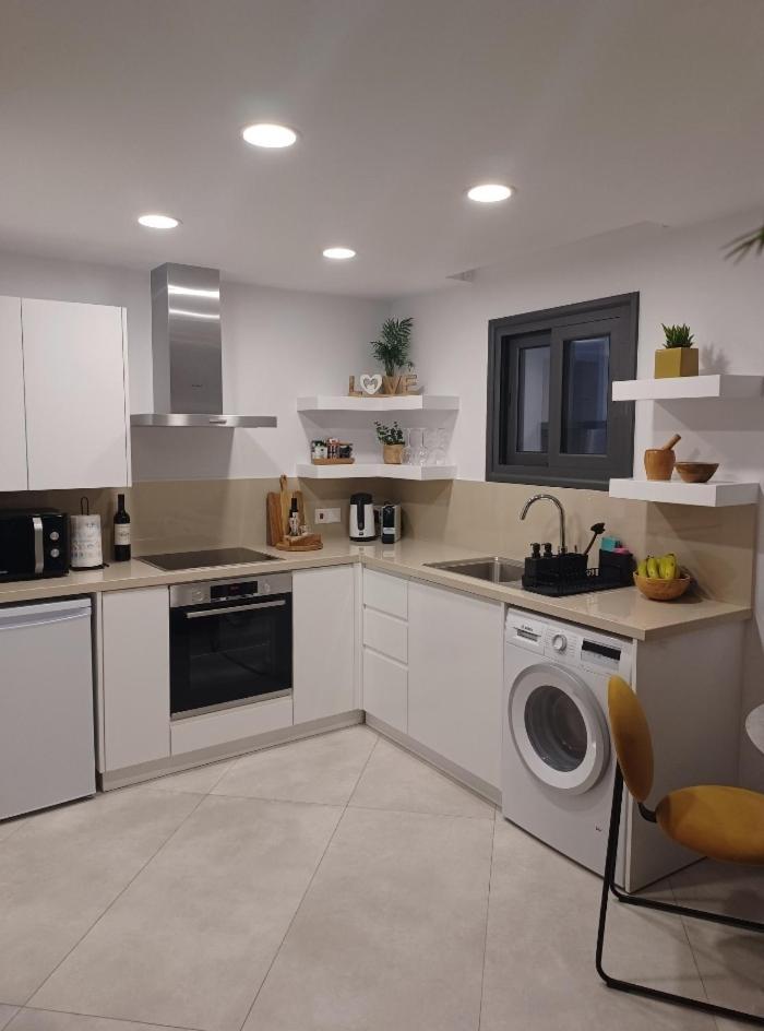Terrazza Suites Paphos Exteriör bild