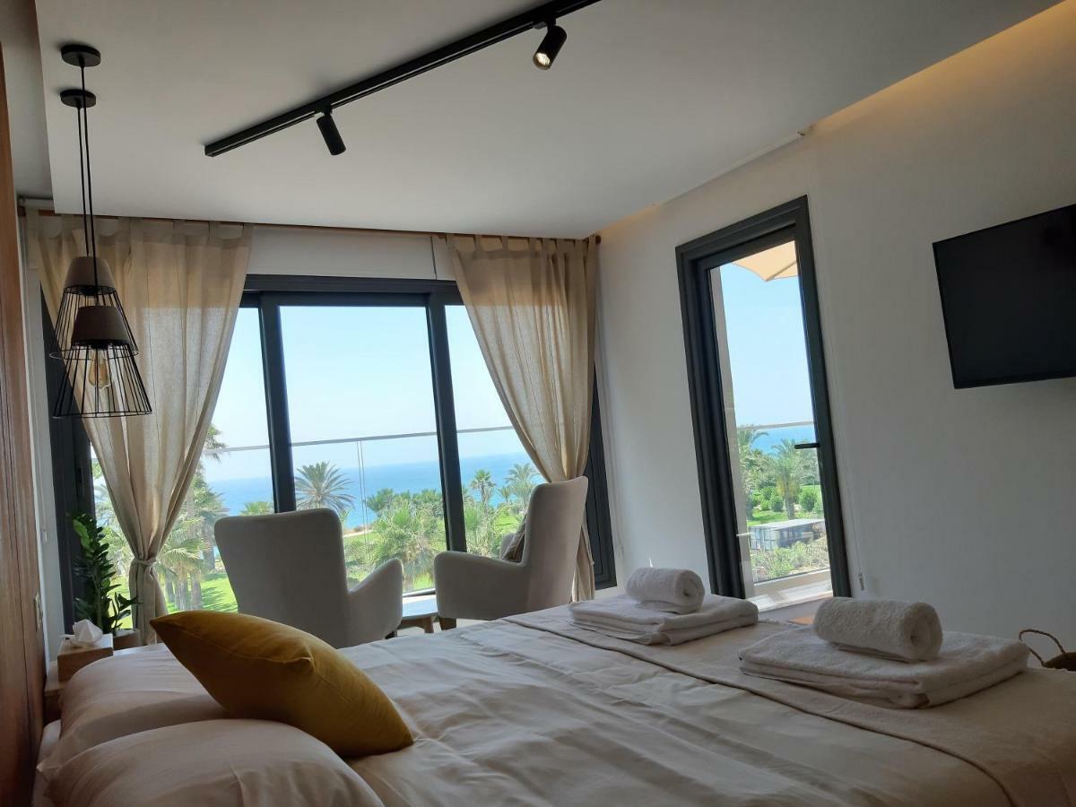 Terrazza Suites Paphos Exteriör bild